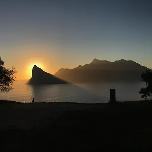 https://studio-pool-room.hotels-capetown.com